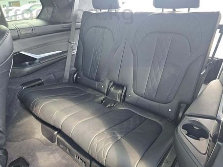 BMW X7, 2023 — photo 11