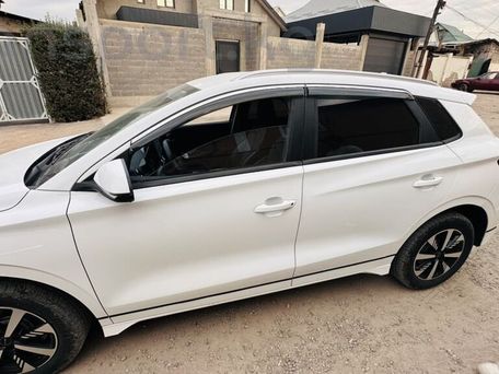 BYD E2, 2025 — 照片 13