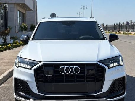 Audi Q7, 2023 — photo 1