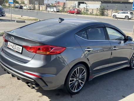 Hyundai Avante, 2018 — 照片 4