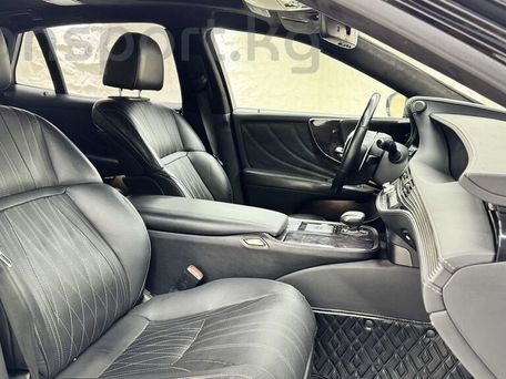 Lexus LS, 2018 — photo 8
