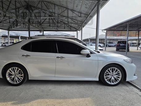 Toyota Camry, 2019 — photo 3