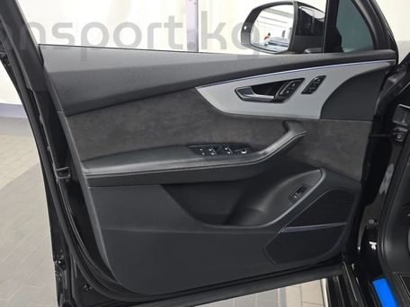 Audi Q7, 2022 — photo 8