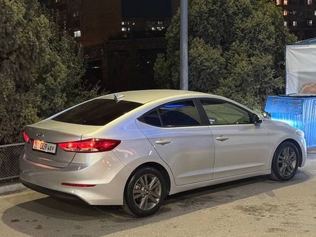 Hyundai Elantra, 2017 — сүрөт 4