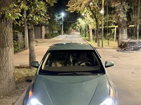 Toyota Prius, 2016 — 照片 1