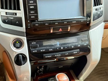 Toyota Land Cruiser, 2014 — сүрөт 9