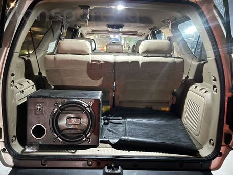 Toyota Sequoia, 2004 — сүрөт 8