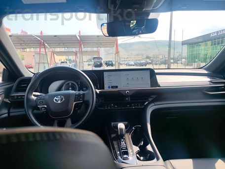 Toyota Crown, 2025 — photo 9