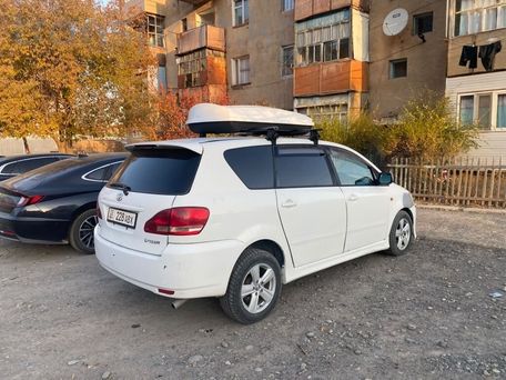 Toyota Ipsum, 2002 — photo 2