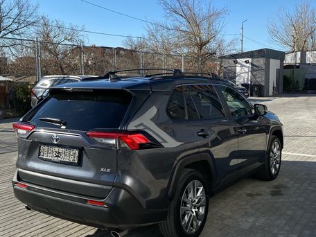 Toyota RAV4, 2019 — 照片 2