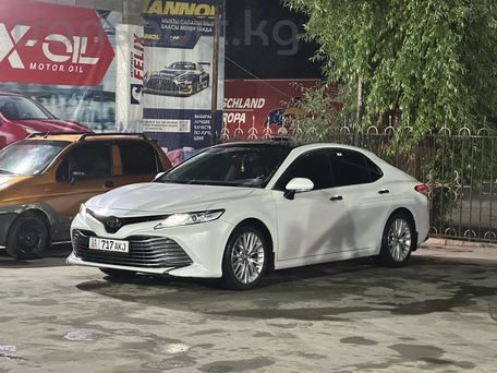 Toyota Camry, 2018 — 照片 8