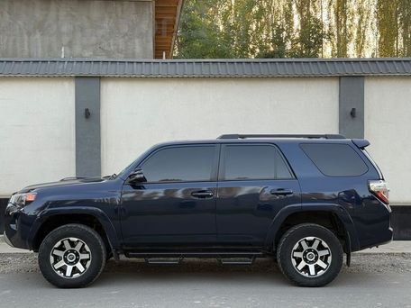 Toyota 4Runner, 2019 — фото 5