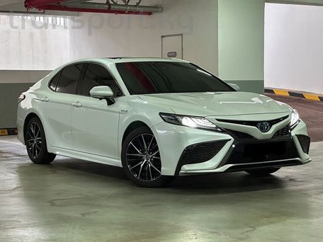 Toyota Camry, 2022 — фото 1