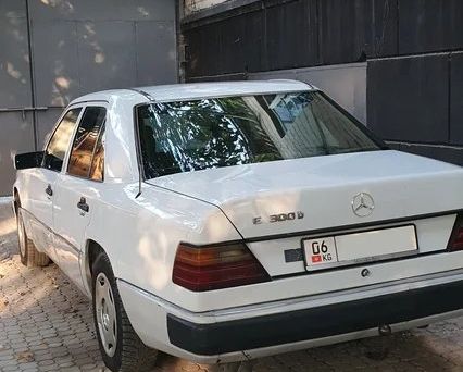 Mercedes-Benz W124, 1992 — фото 9