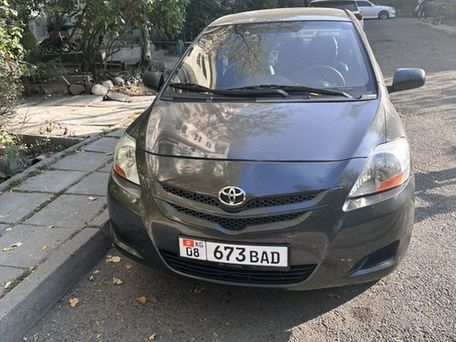 Toyota Yaris, 2009 — photo 3