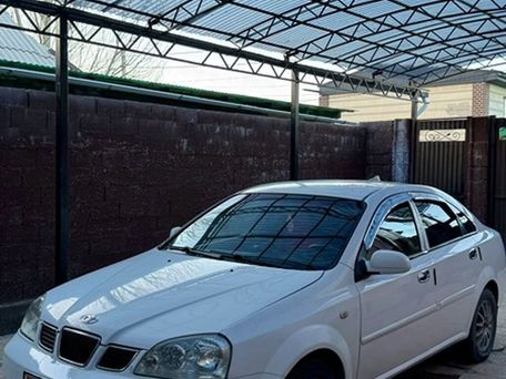 Daewoo Lacetti, 2004 — photo 1
