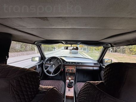 Mercedes-Benz W124, 1990 — photo 4