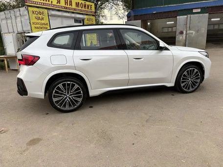 BMW X1, 2025 — 照片 8