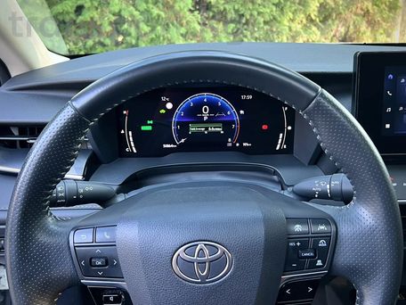Toyota Camry, 2025 — photo 10