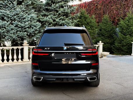 BMW X7, 2023 — photo 5