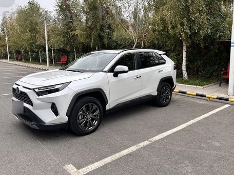 Toyota RAV4, 2018 — фото 2