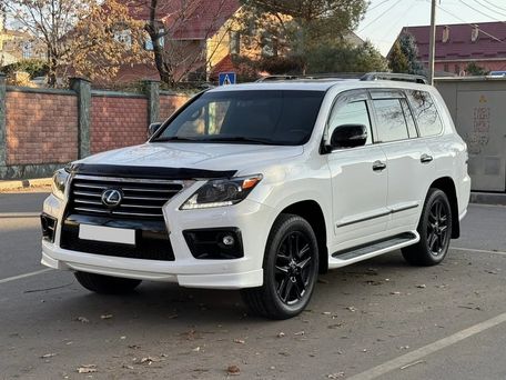 Lexus LX, 2015