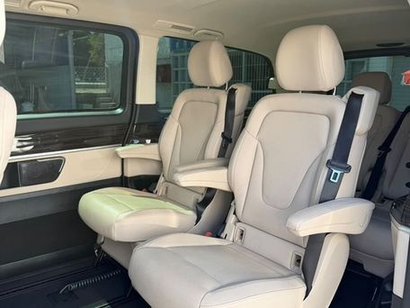 Mercedes-Benz V-Класс, 2024 — photo 7