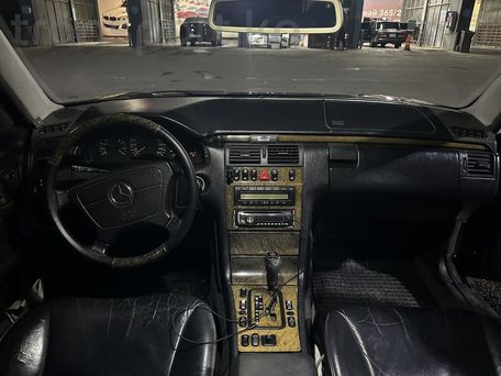 Mercedes-Benz E-Класс, 1999 — photo 9