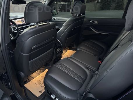 BMW X7, 2023 — photo 9