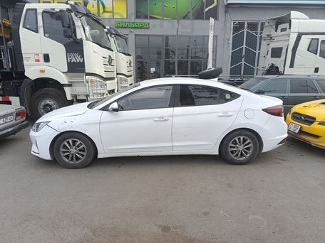 Hyundai Avante, 2019 — 照片 2
