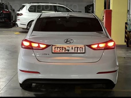 Hyundai Elantra, 2017 — 照片 5