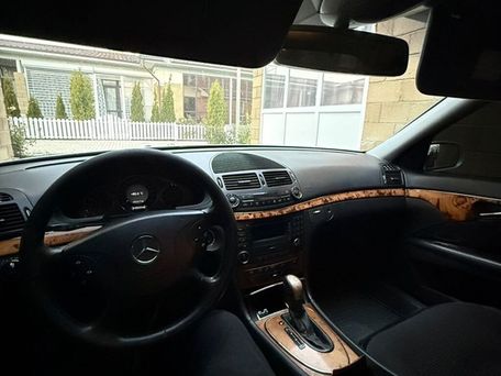 Mercedes-Benz E-Class, 2002 — сүрөт 7