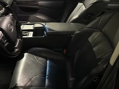 Lexus ES, 2019 — photo 9