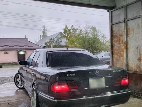 Mercedes-Benz E-Class, 2002 — photo 6