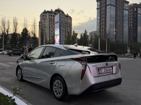 Toyota Prius, 2016 — фото 6