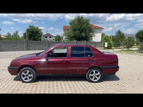 Volkswagen Vento, 1992 — photo 7