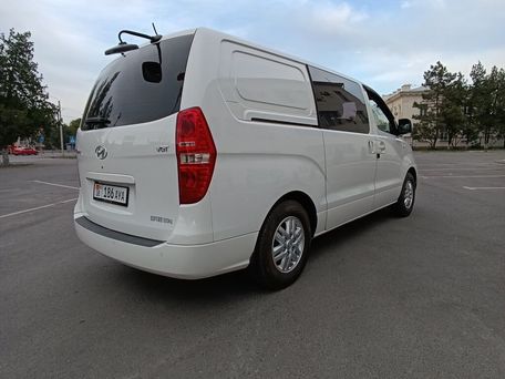 Hyundai H-1, 2019 — фото 2