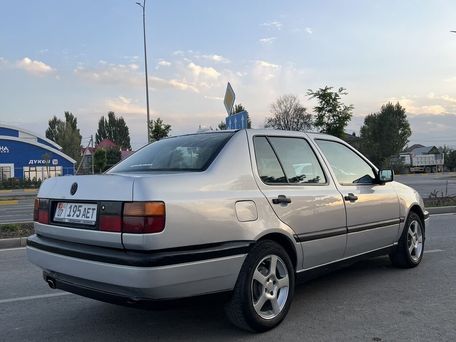 Volkswagen Vento, 1993 — 照片 4