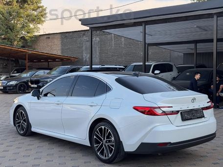 Toyota Camry, 2026 — 照片 6