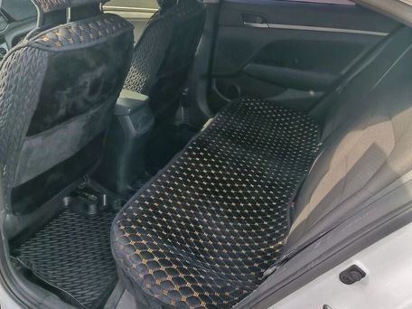 Hyundai Elantra, 2018 — photo 3
