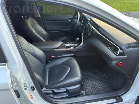 Toyota Camry, 2018 — 照片 9