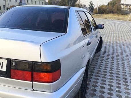 Volkswagen Vento, 1995 — сүрөт 7