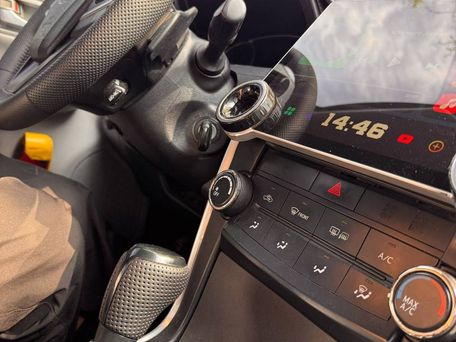 Toyota Camry, 2015 — фото 10