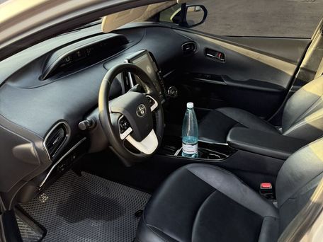 Toyota Prius, 2017 — 照片 9