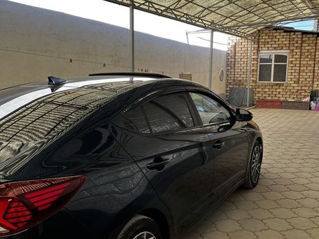 Hyundai Avante, 2019 — 照片 3