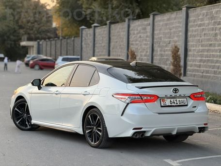 Toyota Camry, 2020 — photo 4