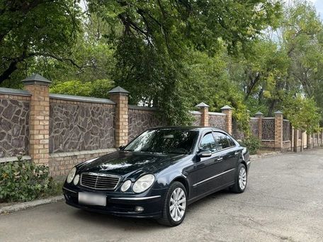 Mercedes-Benz E-Class, 2003 — photo 2