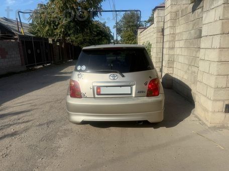 Toyota Ist, 2003 — 照片 4