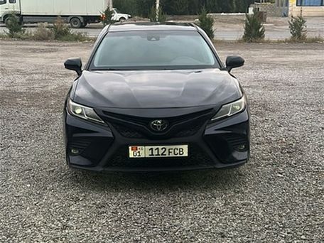 Toyota Camry, 2018 — фото 1