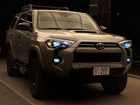 Toyota 4Runner, 2023 — фото 4